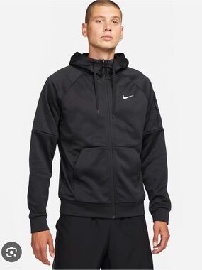Nike Men’s Black Hooded Full-Zip Therma fit Jacket